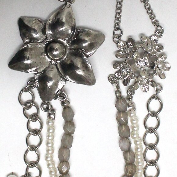 Silvertone 21 Inch Imitation Pearl Rhinestone Smoky Bead Multi Strand Necklace - Picture 10 of 12